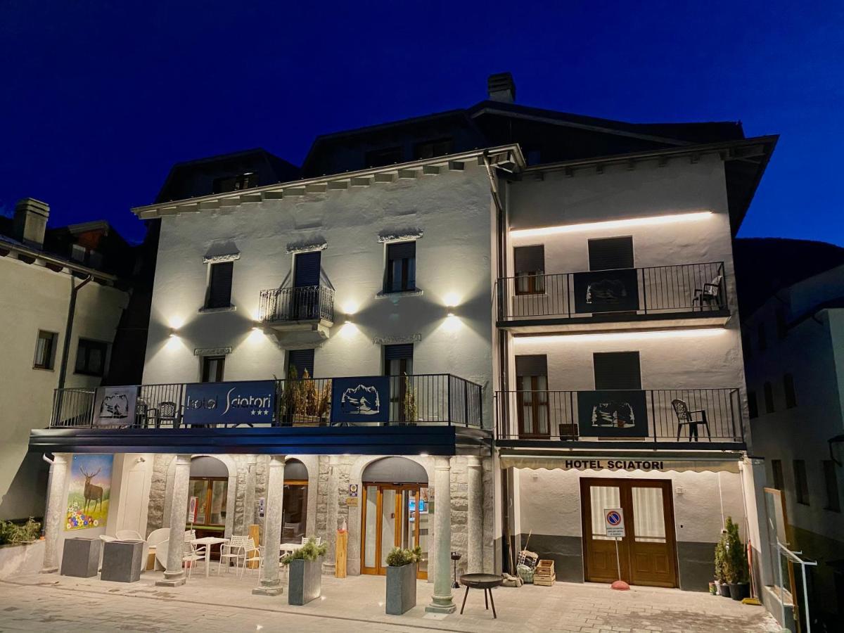 Hotel Sciatori 3 Stelle Superior Тему Екстер'єр фото